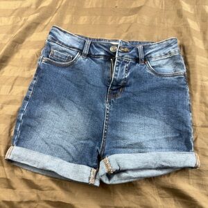 Suzy Shier Classic Blue Jean Shorts